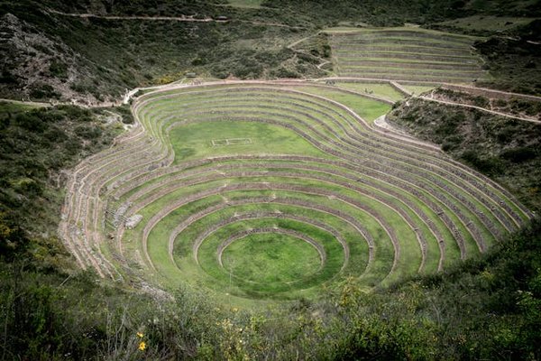 Comment choisir une location de vacances au Pérou avec des visites de sites incas et des ateliers de tissage traditionnel?